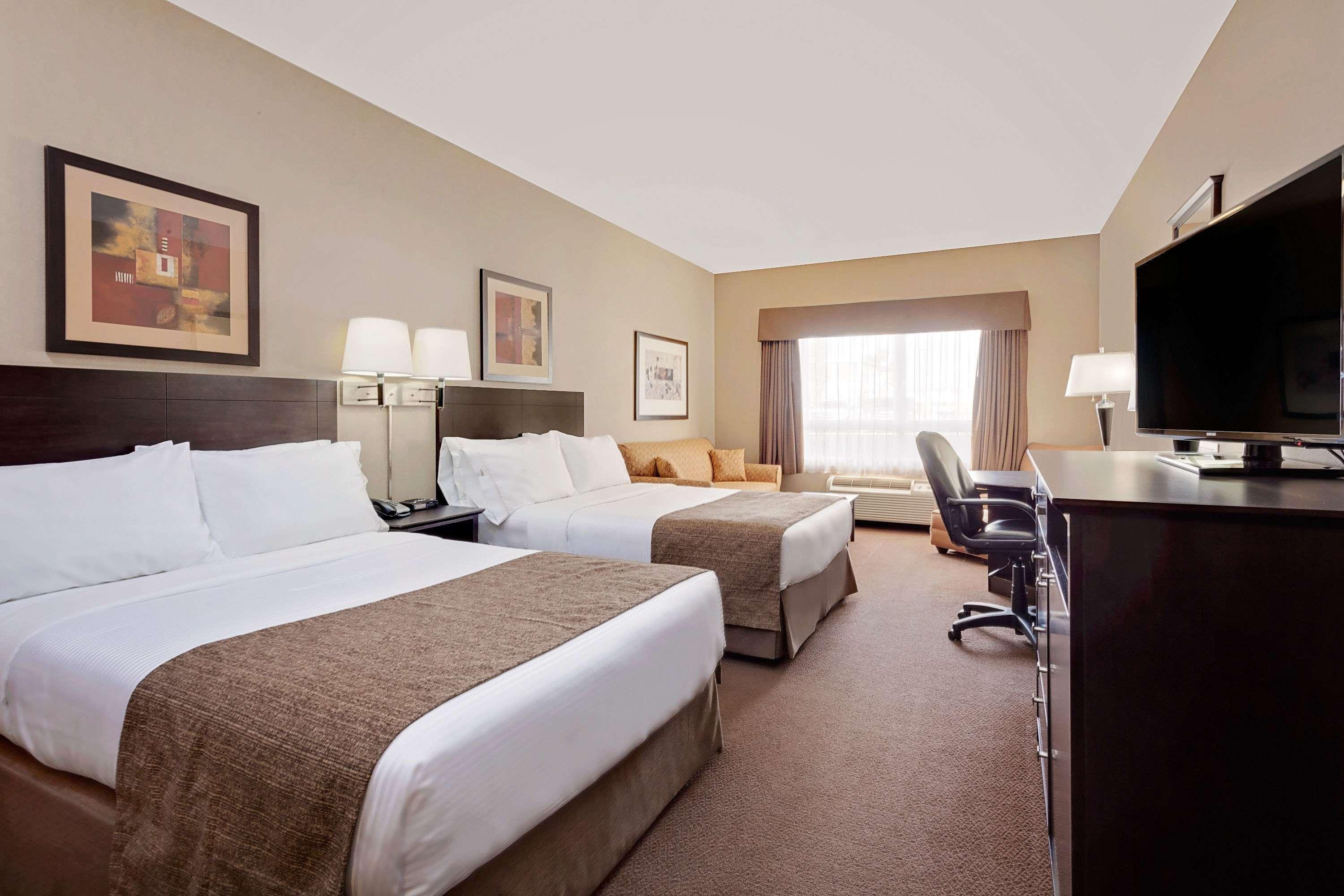 Ramada By Wyndham Hotel Stettler