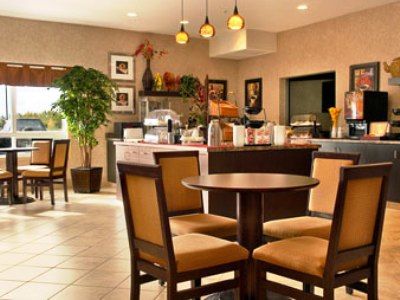 Ramada By Wyndham 3* Stettler